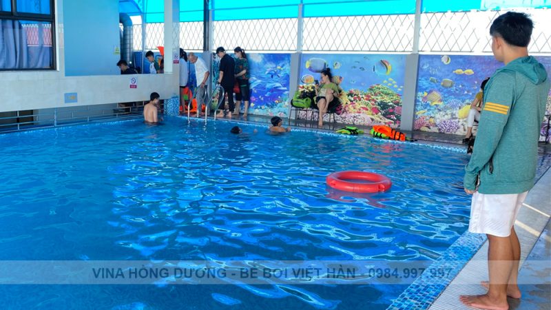 Bể Bơi Có Mùi Clo Nồng: Nguyên Nhân, Cách Xử Lý Và Làm Sao Để Nước Dễ Chịu Hơn?