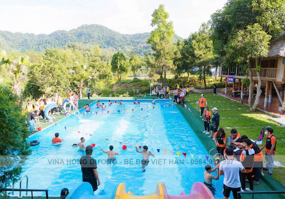 Bể bơi di động đặt âm tại Thung lũng Bản Xôi, Ba Vì, Hà Nội 2022-2025