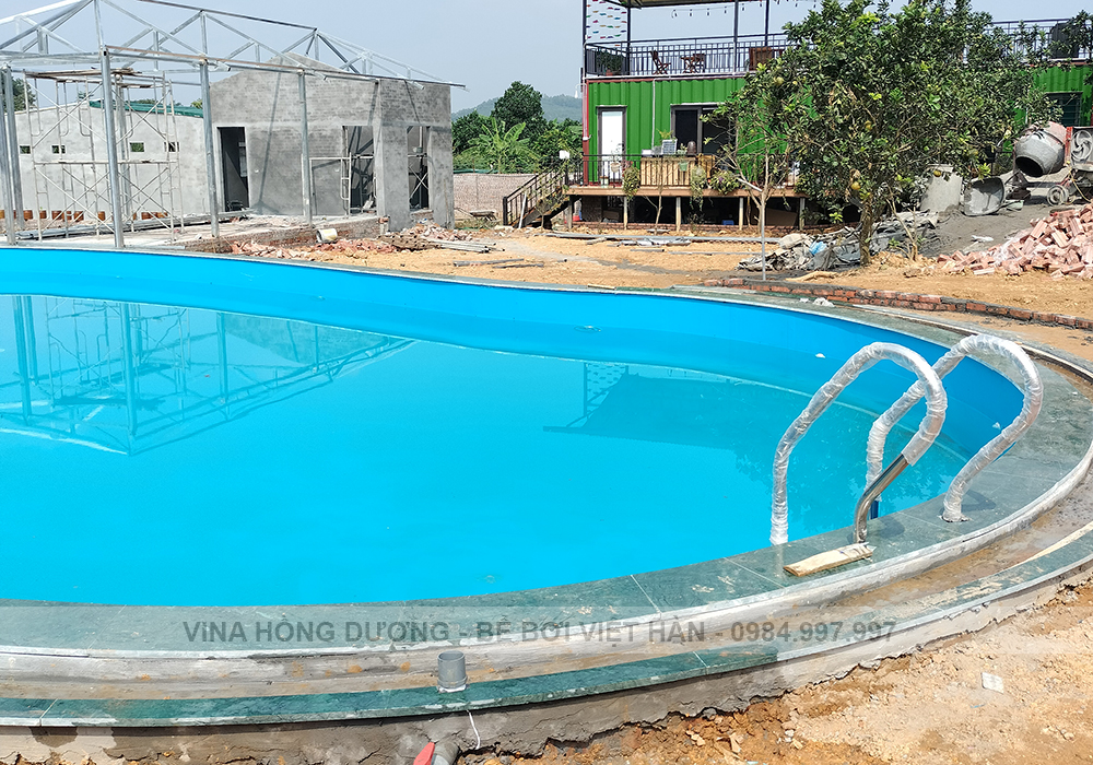 Bể uốn lượn – Chị Thoa, Ba Vì, Hà Nội