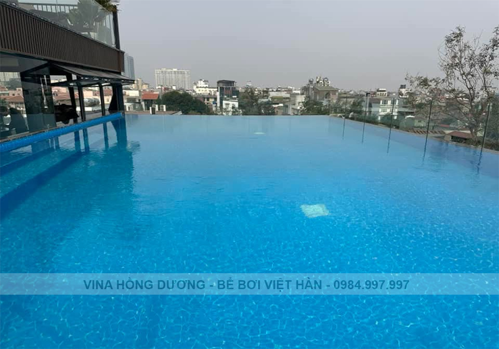 Bể bơi tầng thượng – 33 Lý Nam Đế, Hà Nội